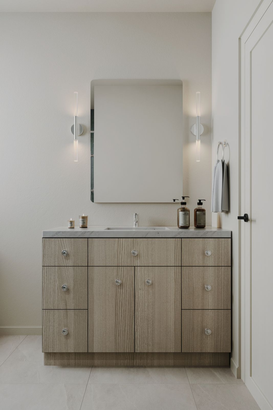 Bath vanity